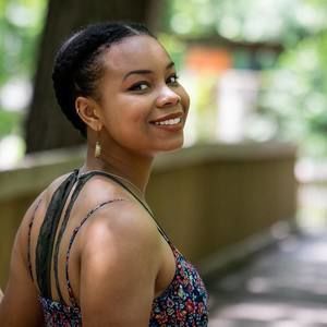 Meet your Posher, Briana